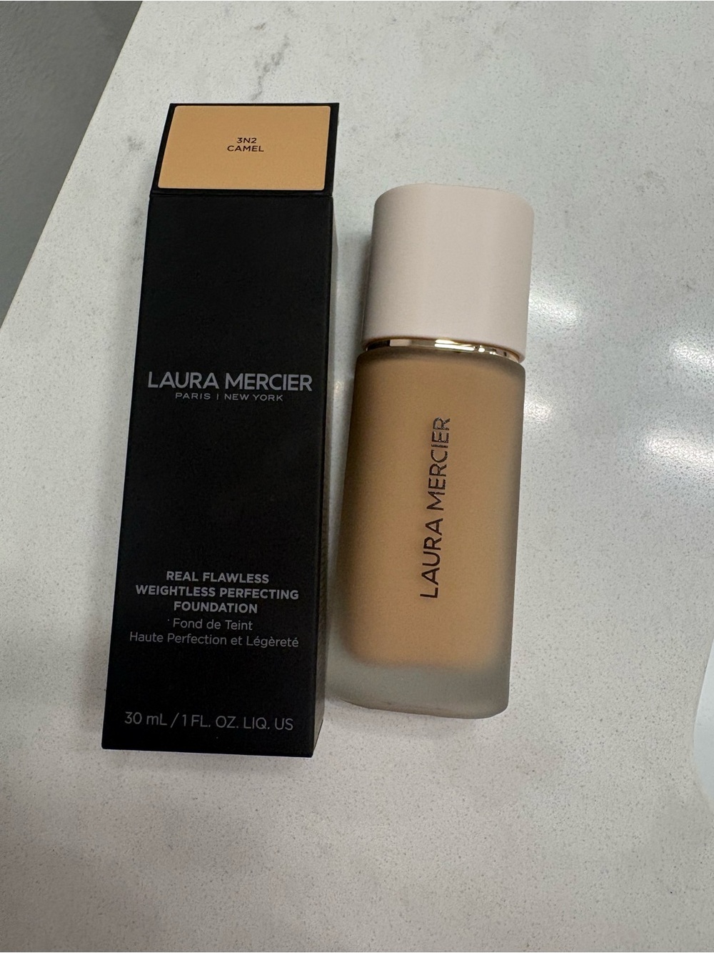 laura mercier Real Flawless Foundation - Camel Shade